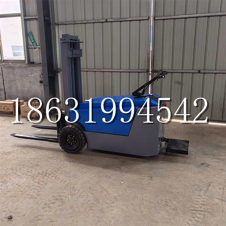 苏尼特右旗全电动叉车插腿式堆高车液压装卸车1.5吨升高小型站驾式铲车